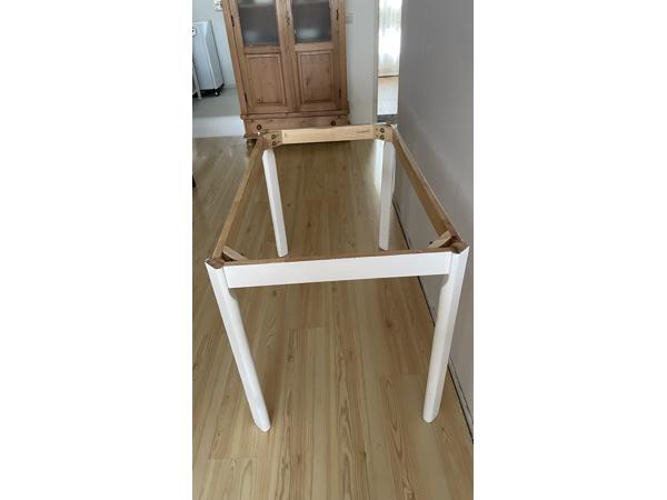 Onderstel eettafel