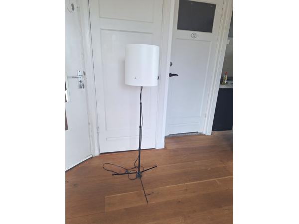 2 lampen van Ikea