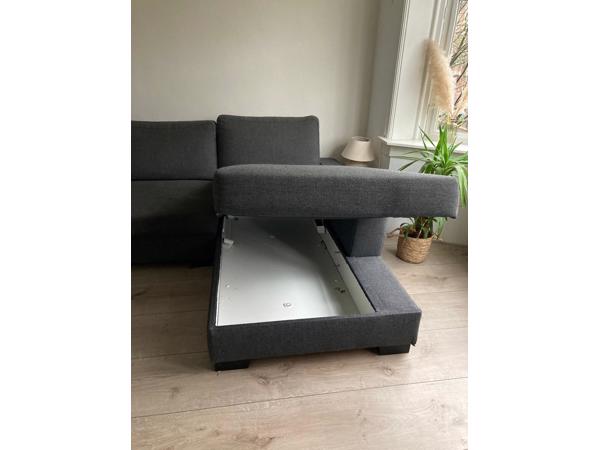 Grijze 3 zits bank met chaise longue en opbergruimte