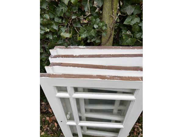 8 kast deurtjes met glas erin