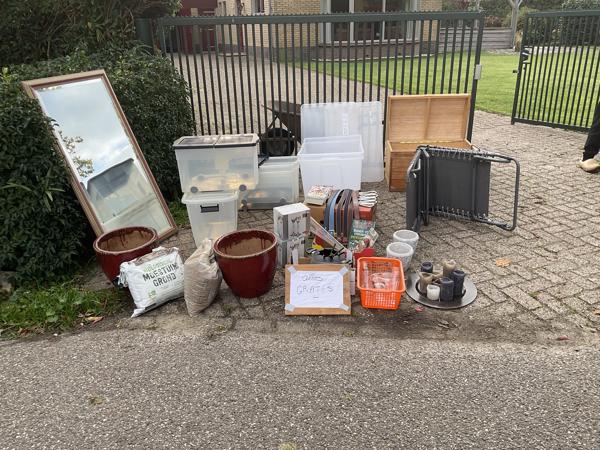 Wegens verhuizing