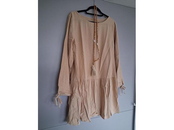 Beige jurk maat L - Zo goed als nieuw!