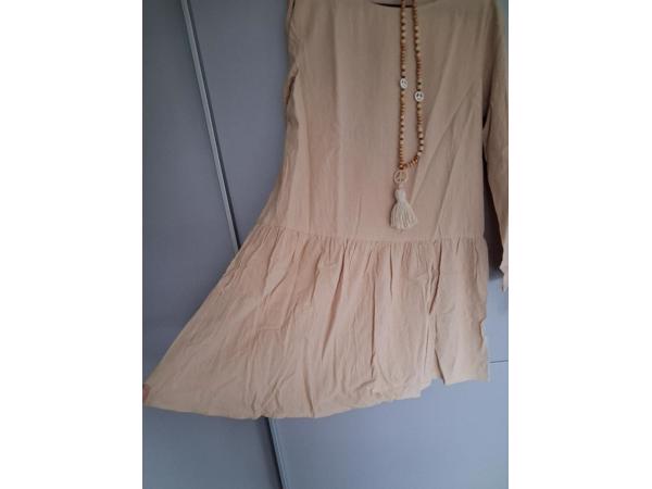 Beige jurk maat L - Zo goed als nieuw!