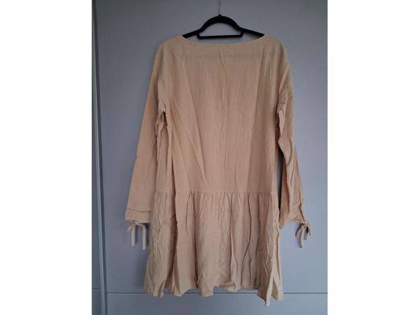 Beige jurk maat L - Zo goed als nieuw!