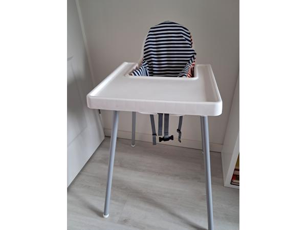 kinderstoel met stoelverkleiner