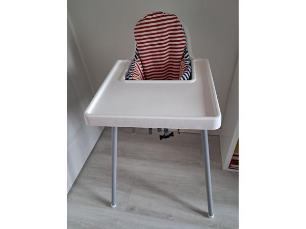 kinderstoel met stoelverkleiner