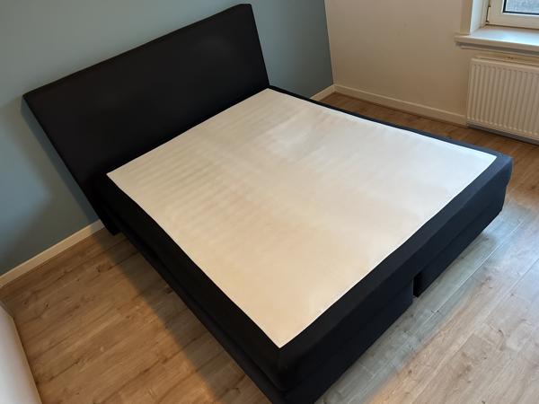 Gratis af te halen boxspring 160-200