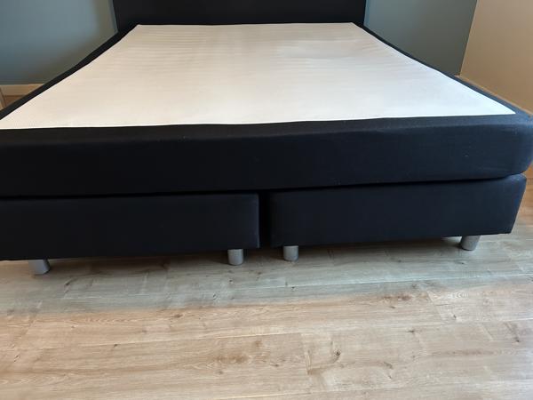 Gratis af te halen boxspring 160-200