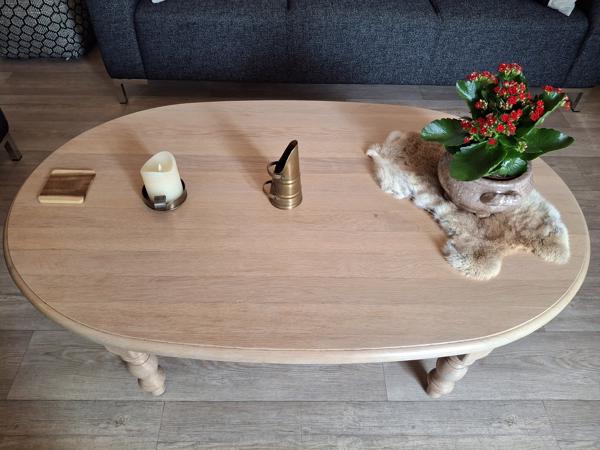 Eettafel+6 stoelen en salontafel