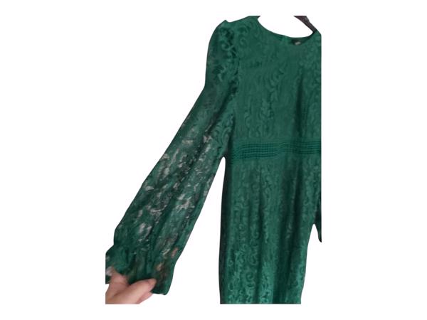 Donkergroene feestjurk van kant XL