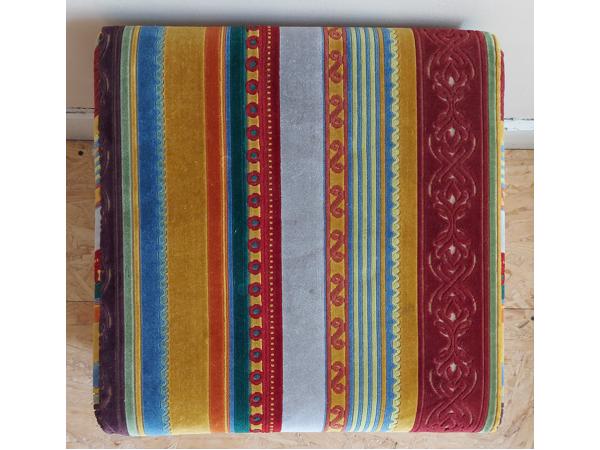 vierkante poef in meerdere kleuren