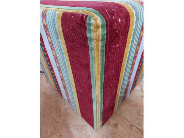 vierkante poef in meerdere kleuren