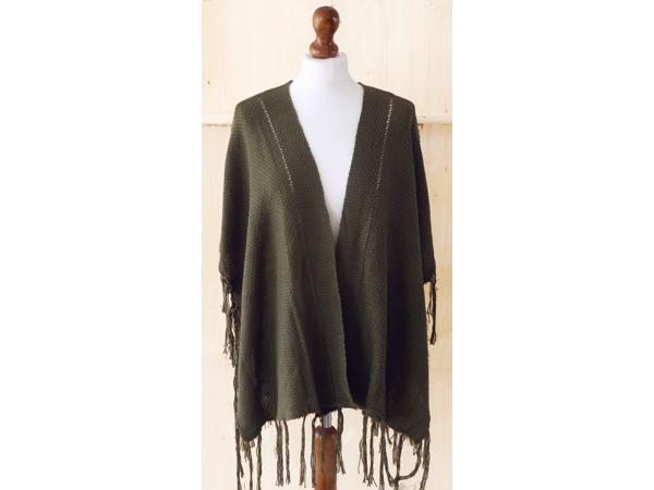 Fijngebreide poncho, maat 36/38, kleur: Khaki (nieuw)