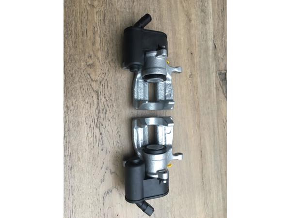 2 X Remklauw VW Passat 3C achteras af 2005 tot 2011