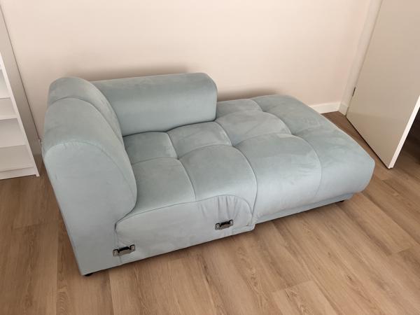 Licht blauwe chaise longue bank