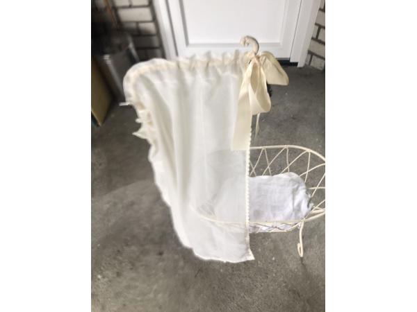 Poppenwieg  van metaal