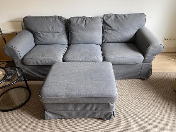 IKEA bank grijs met poef