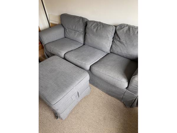 IKEA bank grijs met poef