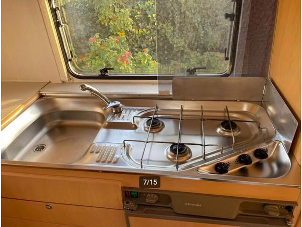 Beyerland Vitesse 400 2 bj 2002 in.nw.st. Enkele Bedden