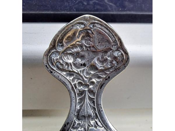 Antieke verzilverde theeduim .(ZFV 40).