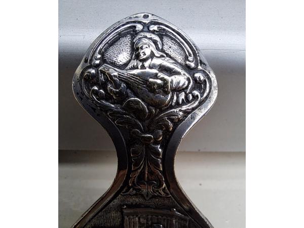 Antieke verzilverde theeduim .(ZFV 40).