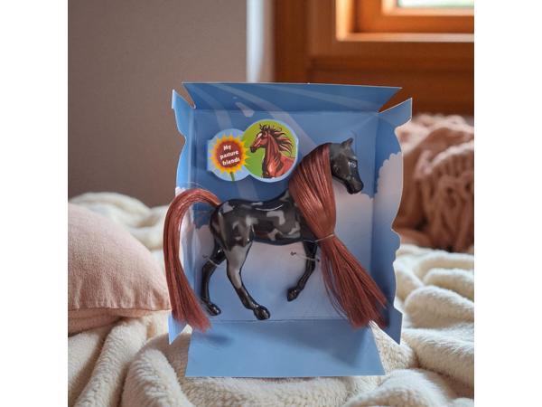 Little horse speelpaard zwart grijs bruine haren camouflage