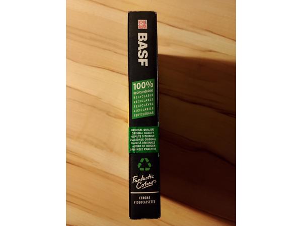 6 Basf / Emtec PHG 240 videocassette + 1 PHG 180 VHS