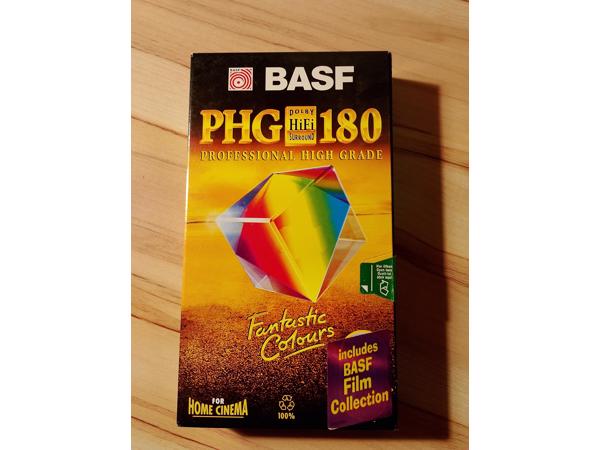 6 Basf / Emtec PHG 240 videocassette + 1 PHG 180 VHS