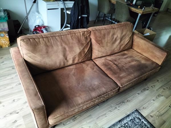 Stoere bruine industriële bank