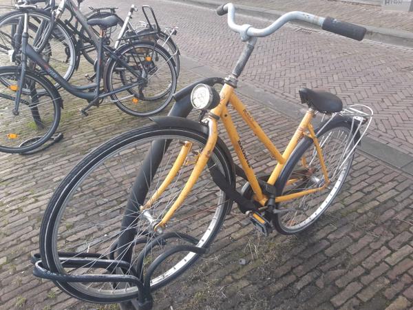 Kinderfiets, eenvoudig maar goed.