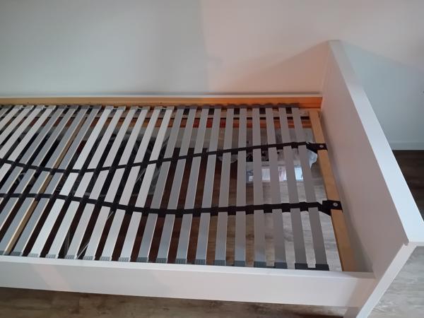 Bed 90 cm breed en 190 lang