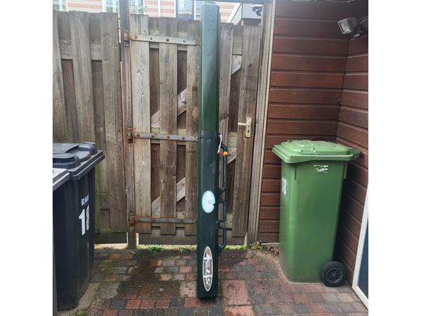 Reiskoffer voor vishengels