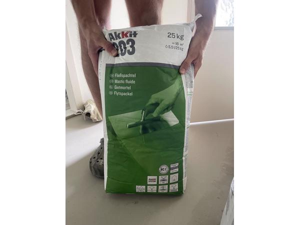 Mortel voor vloer egalisatie. Akkit 203, 6 zakken van 25kg