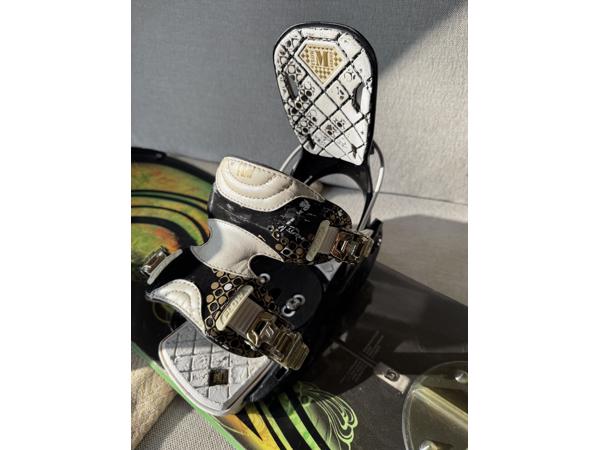 Snowboard met bindingen en schoenen - maat 40