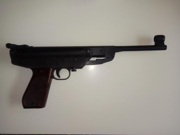 Luchtdrukpistool Record model 68, cal 4,5mm i.z.g.st.