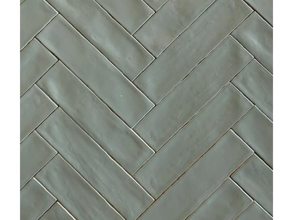 7,5x30 groene handvormtegels in mat en glans uit voorraad