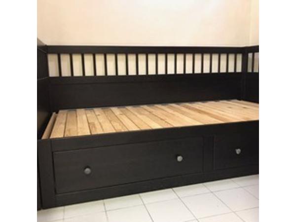Bedbank Hemnes