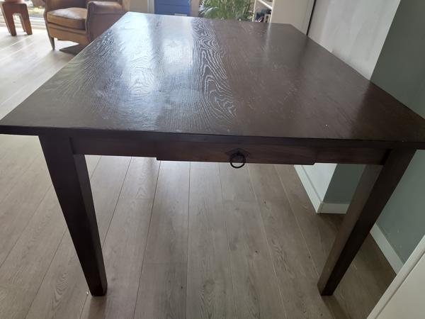 Prachtige klassieke tafel