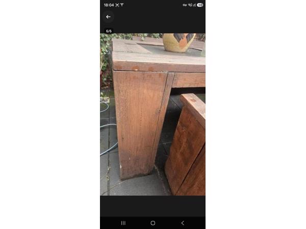 Tuinset tafel bank  3 stoelen kussens.,Steigerhout