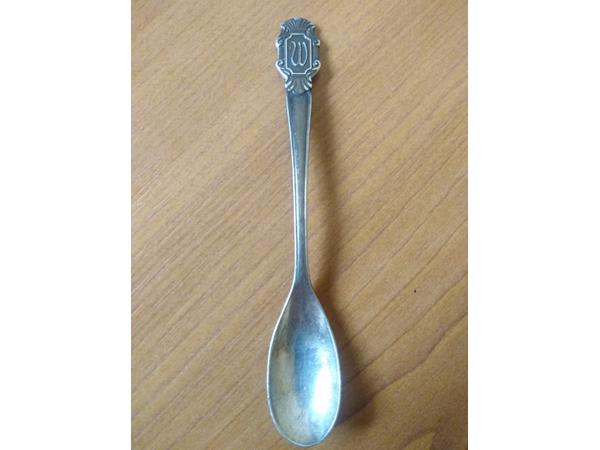 6 leuke oude theelepeltjes o.a dierenbescherming