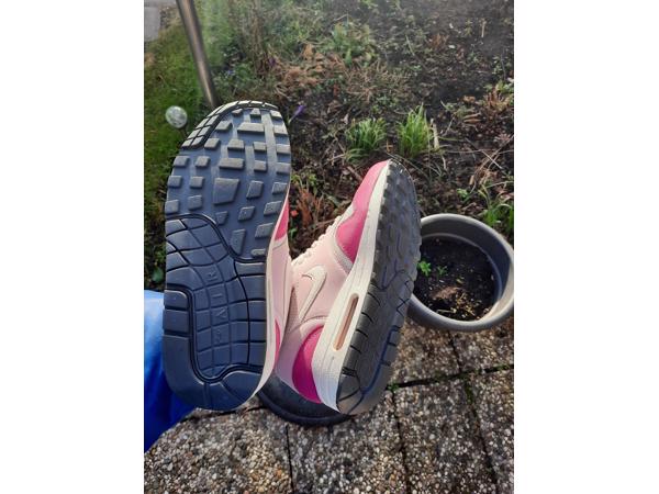 Nike Air Max 1 Sail Arctic Pink maat 36,5 36.5