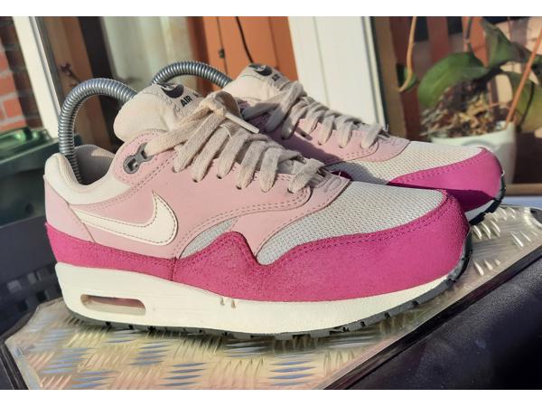 Nike Air Max 1 Sail Arctic Pink maat 36,5 36.5