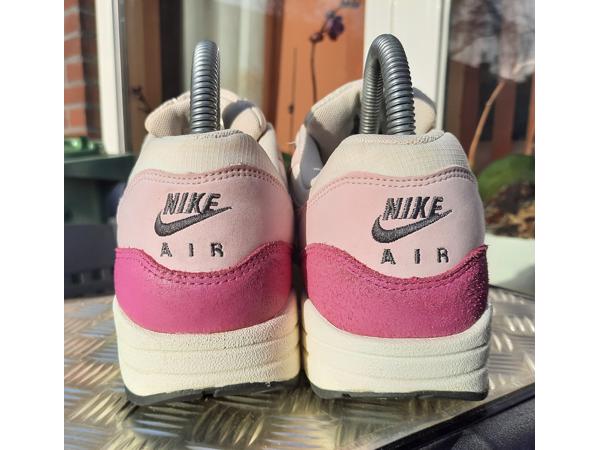 Nike Air Max 1 Sail Arctic Pink maat 36,5 36.5