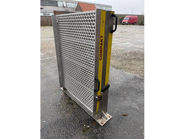 Oprijplaat Compact Rijplaat Rampe Rolstoellift Scootmobiel