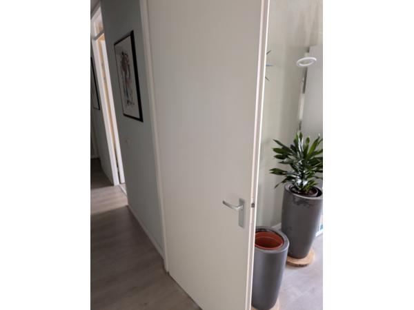 4 opdekdeuren binnen