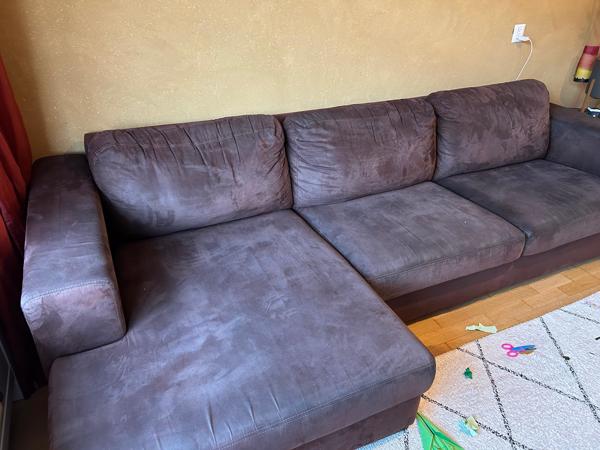 Bruine bank in goede staat