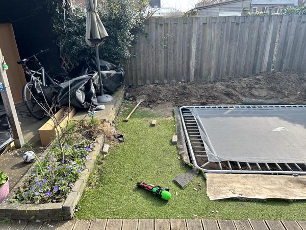 Tuingrond paar kuub - zie foto’s