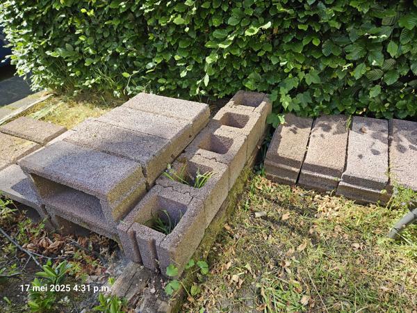 Bruinrode borderelementen gasbeton