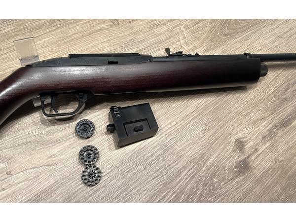 Crosman 1077 wood luchtbuks