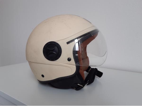 Helm voor brommer of scooter